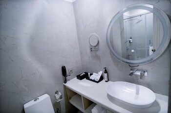 club house hotel ayodhya