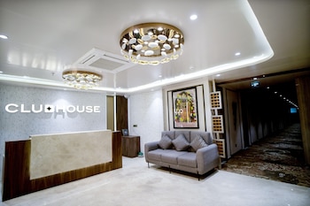 Club House Hotel Ayodhya,4106.4110Near Petrol Pump,3 star