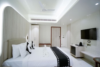 club house hotel ayodhya