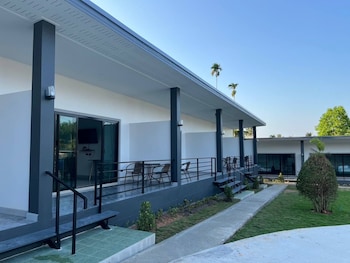 hillside premium hotel