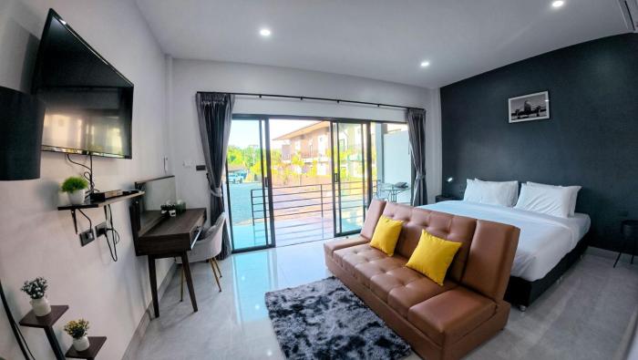 hillside premium hotel