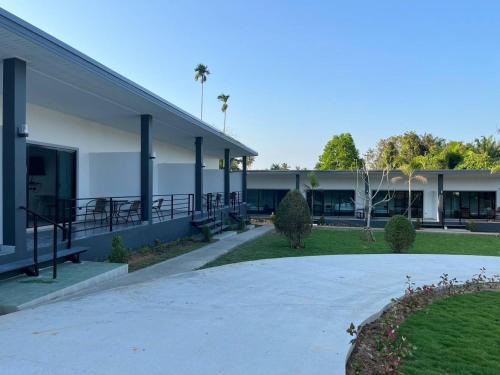 hillside premium hotel