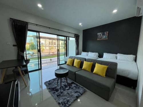 hillside premium hotel