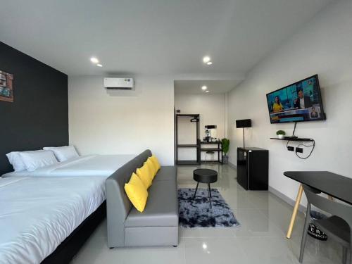 hillside premium hotel