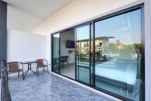 hillside premium hotel