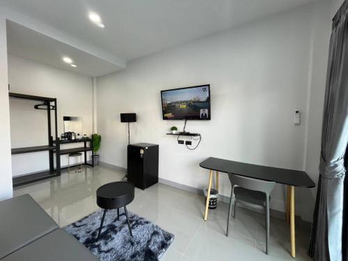 hillside premium hotel