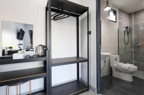 hillside premium hotel