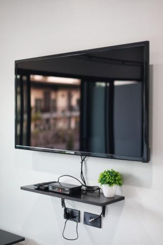 hillside premium hotel