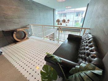 Matini Premium Hotel,,2 star