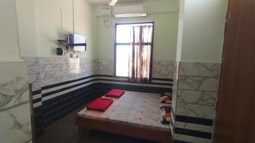 Baba Ramdev Hotel And Restaurant,,4 star