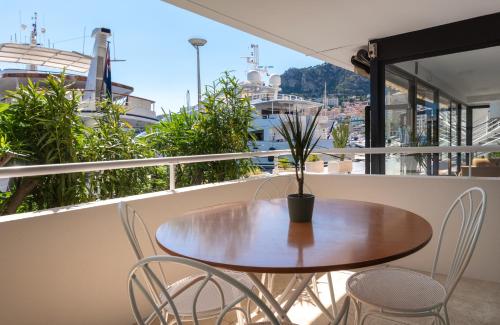 residence cap winston