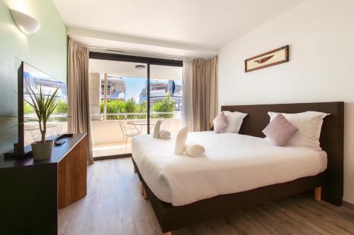 residence cap winston