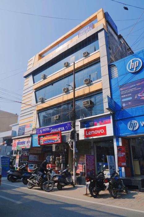 hotel shaurya