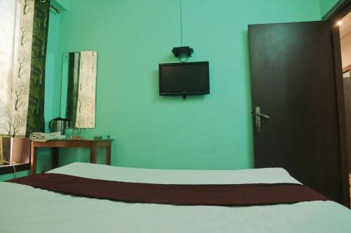 Hotel Shaurya,,3 star