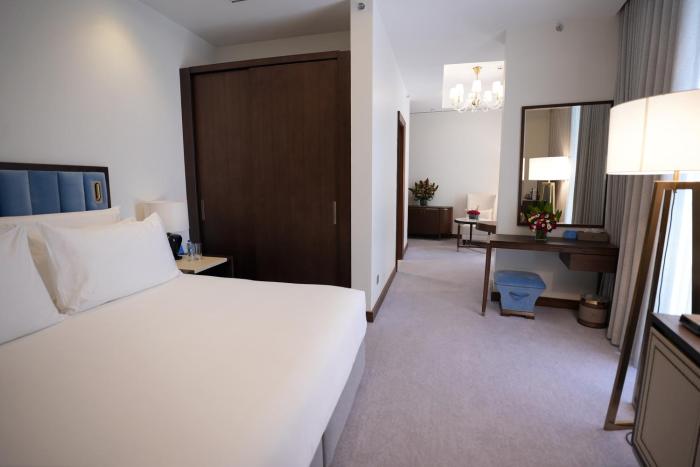 peninsula worth hotel