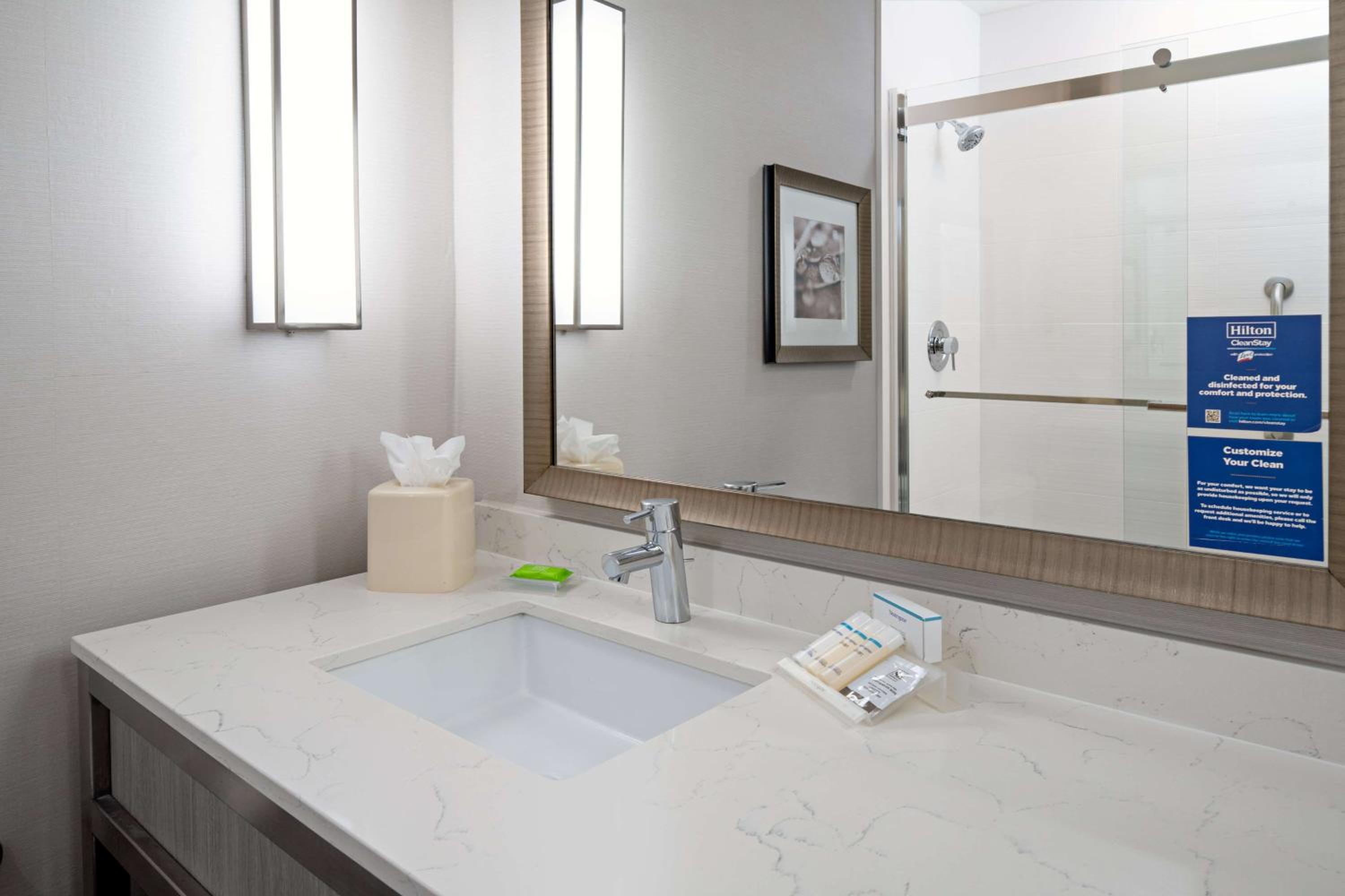 holiday inn express and suites bridgeport by ihg