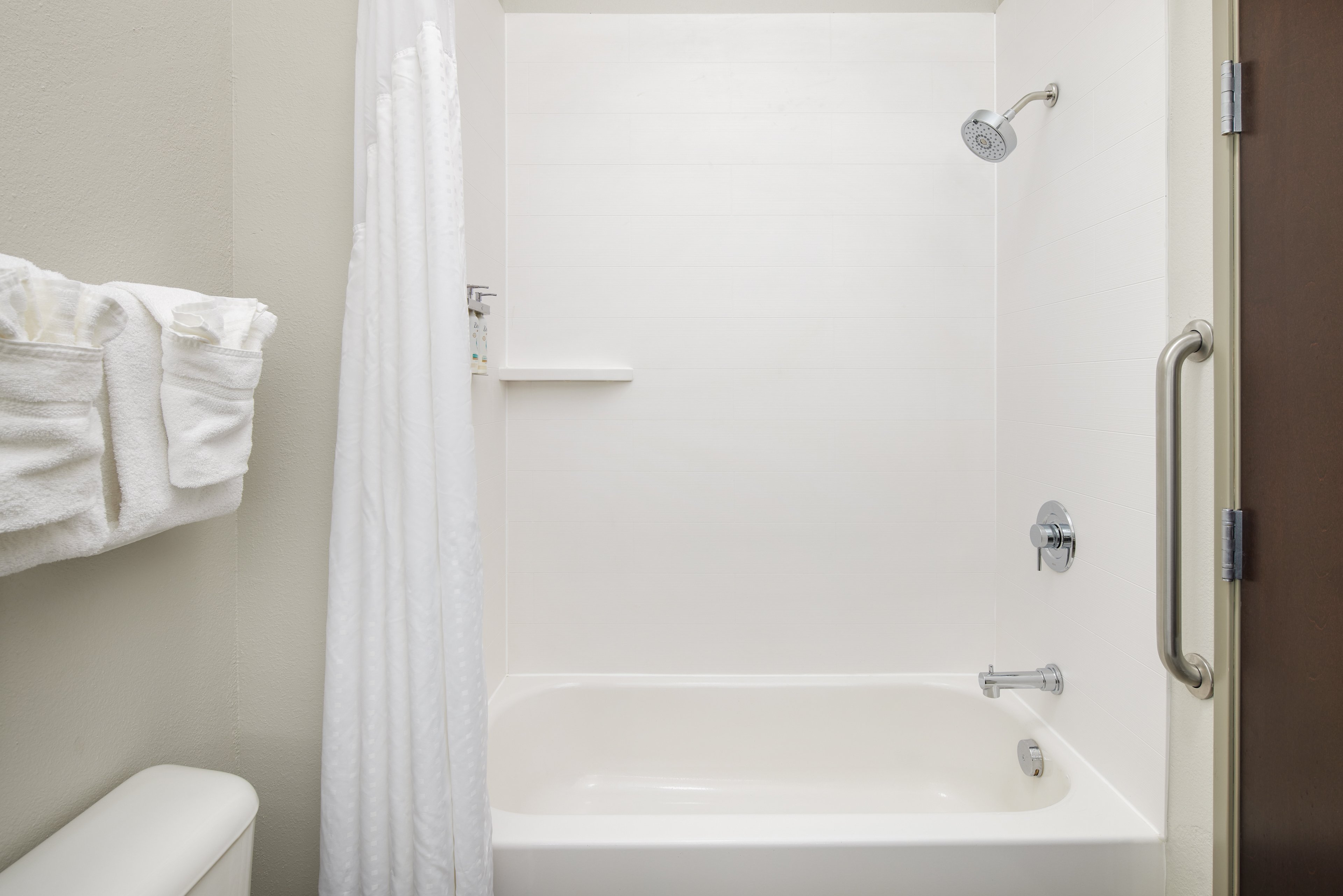 holiday inn express and suites bridgeport by ihg