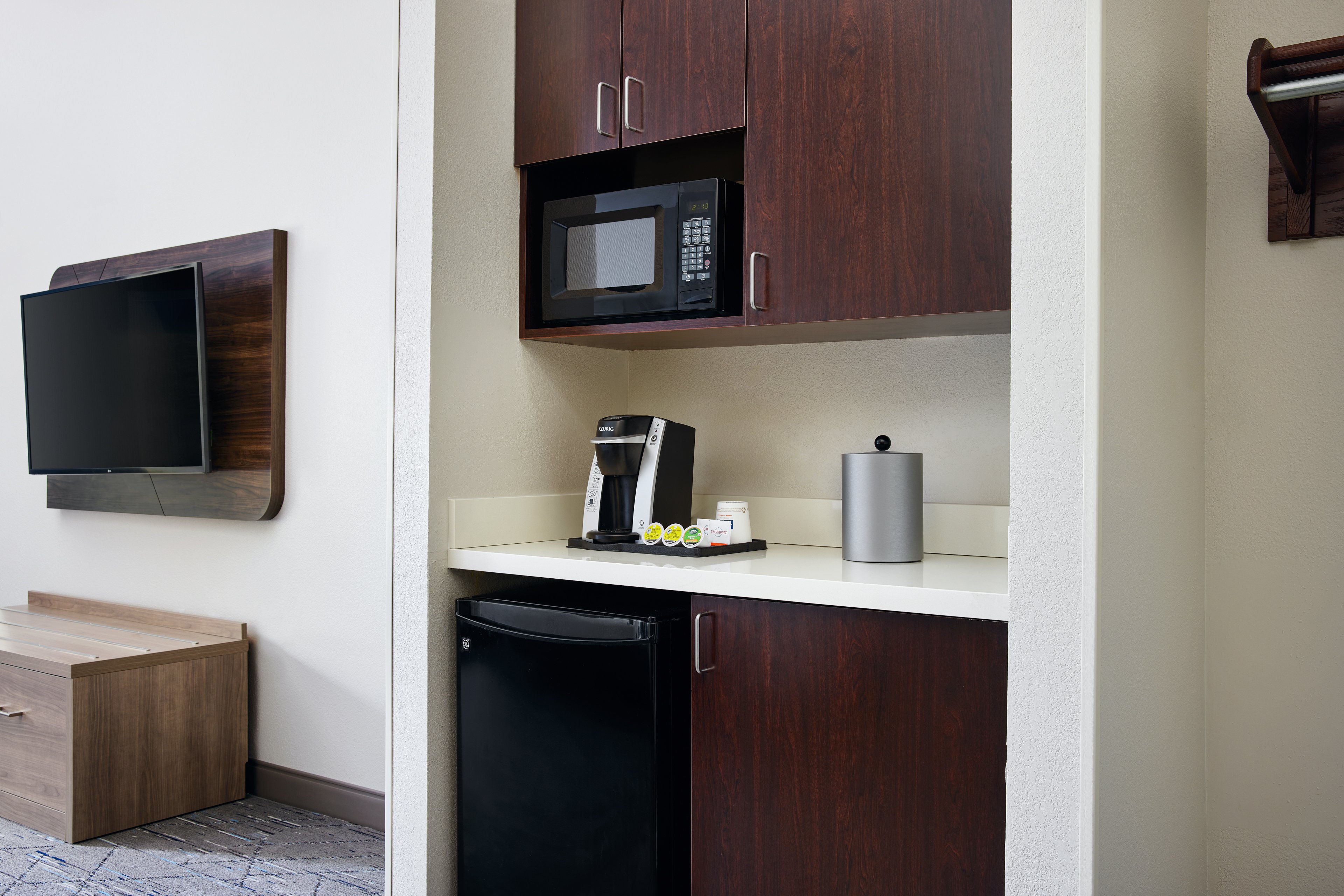 holiday inn express and suites bridgeport by ihg