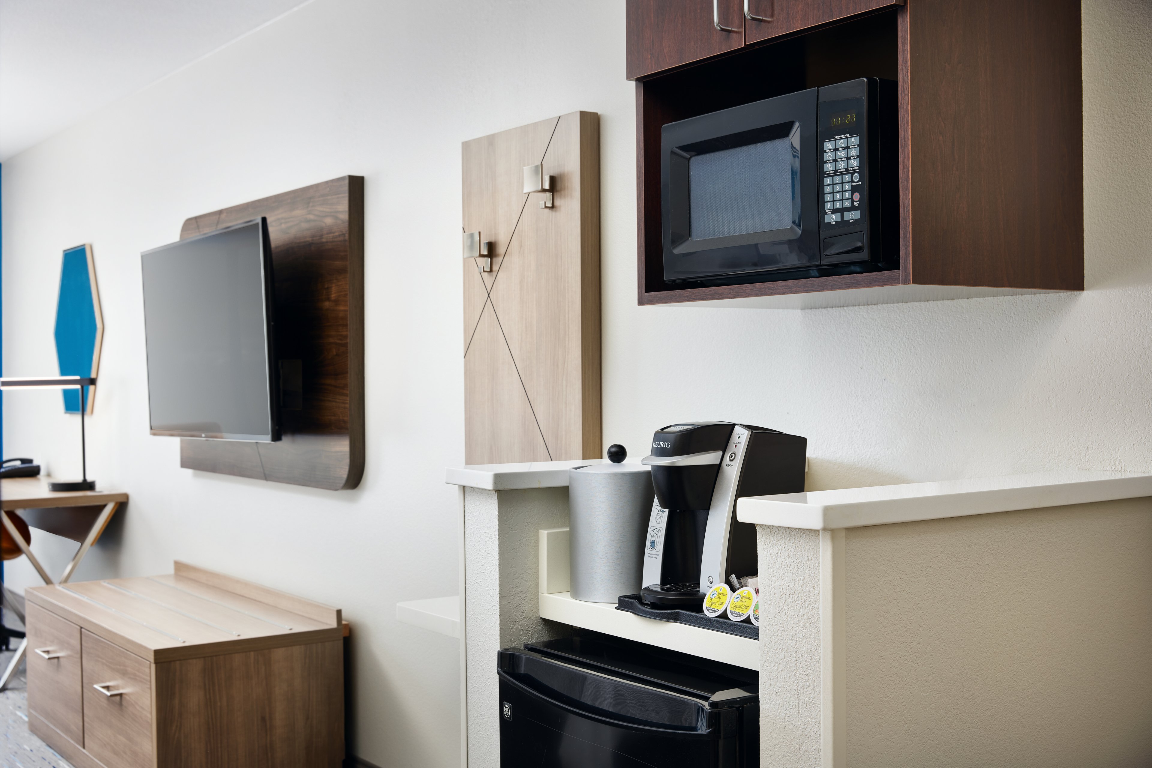 holiday inn express and suites bridgeport by ihg