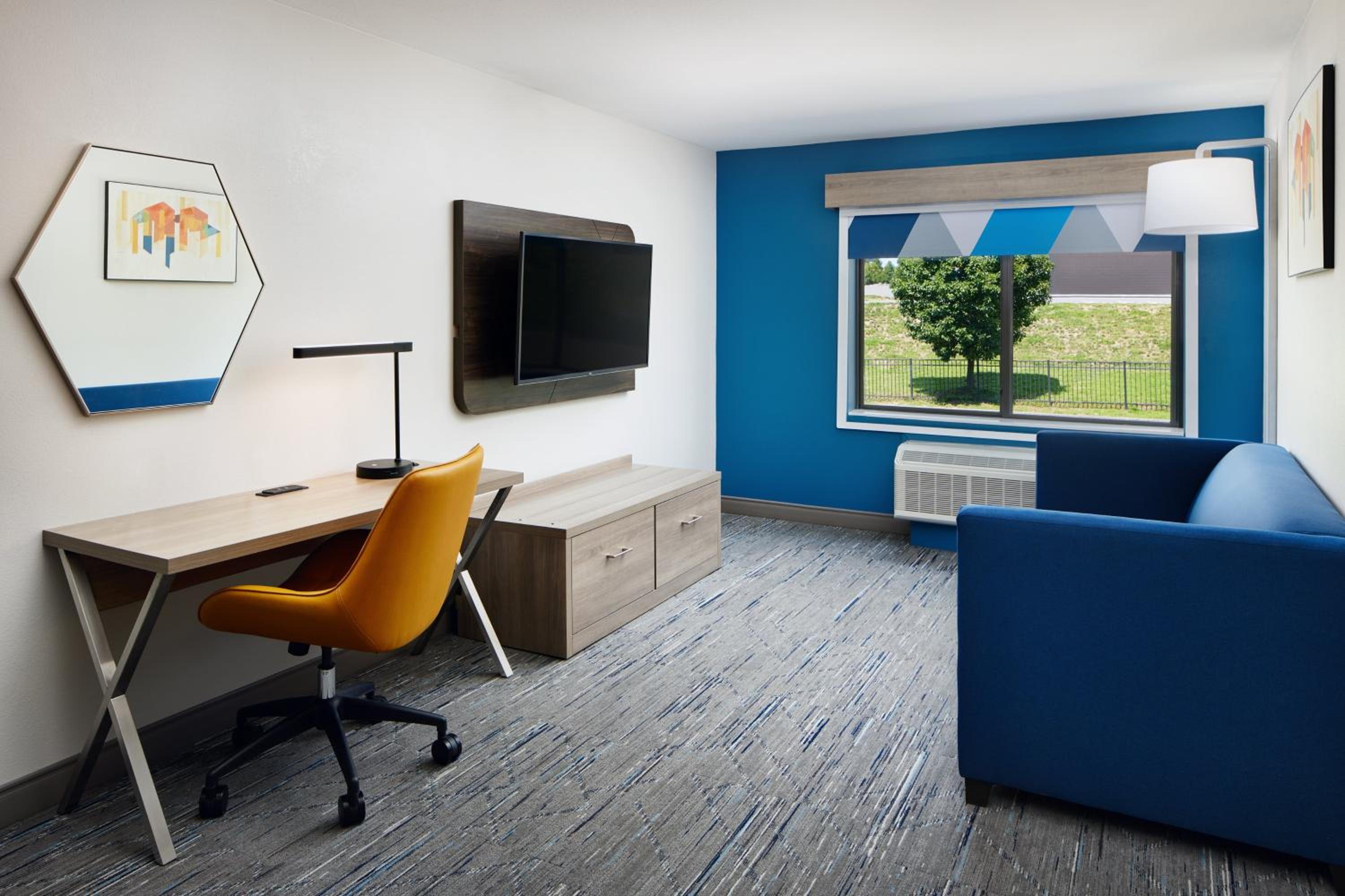 holiday inn express and suites bridgeport by ihg