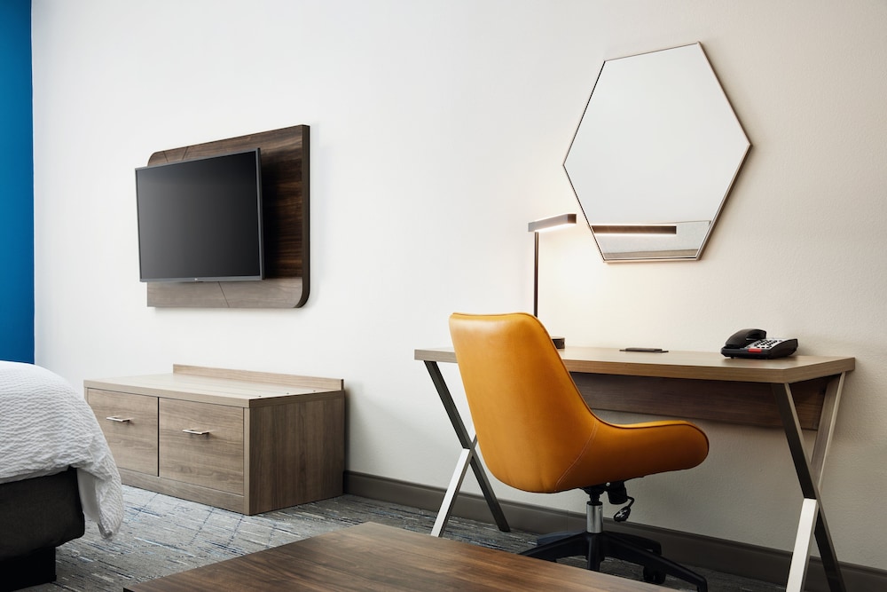 holiday inn express and suites bridgeport by ihg
