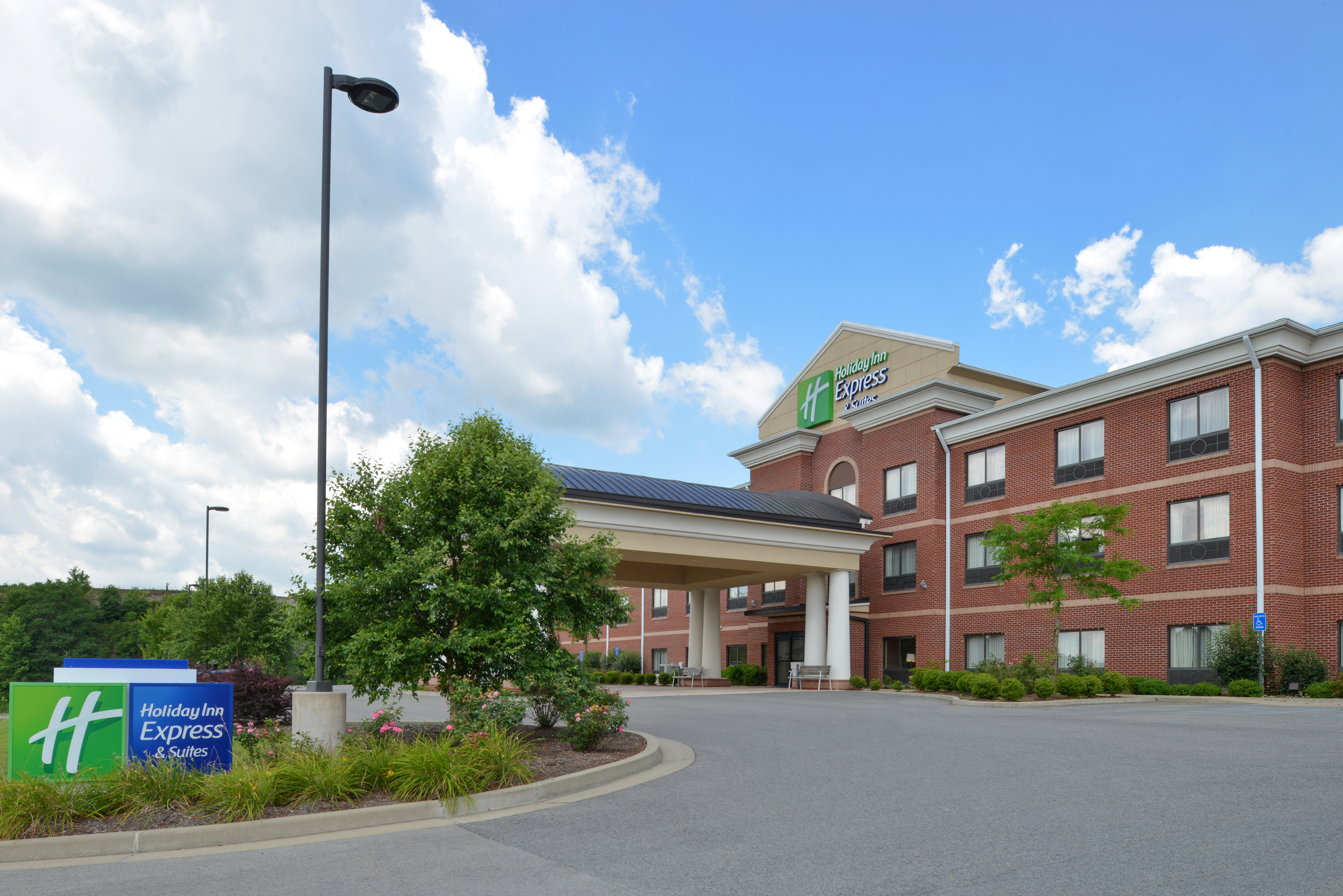 holiday inn express and suites bridgeport by ihg