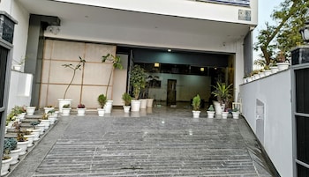 luxe 8 stayz