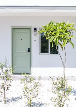 the leef hotel