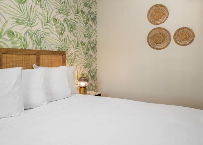 the leef hotel