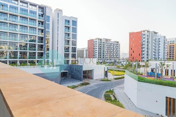 Bloomfields Cozy Stu Azizi Riviera,,0 star