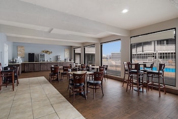 laredo hotel inn