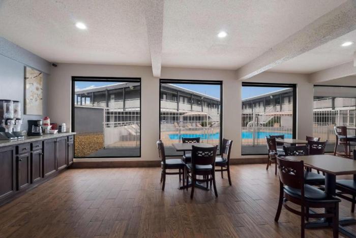 laredo hotel inn