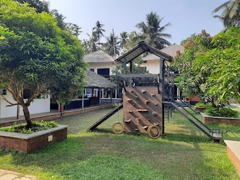 Riverside Guesthouse,,4 star