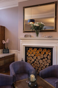 The Pavilion Bisley,,2 star