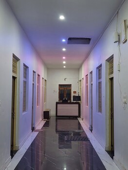 hotel shree ram bhagwan