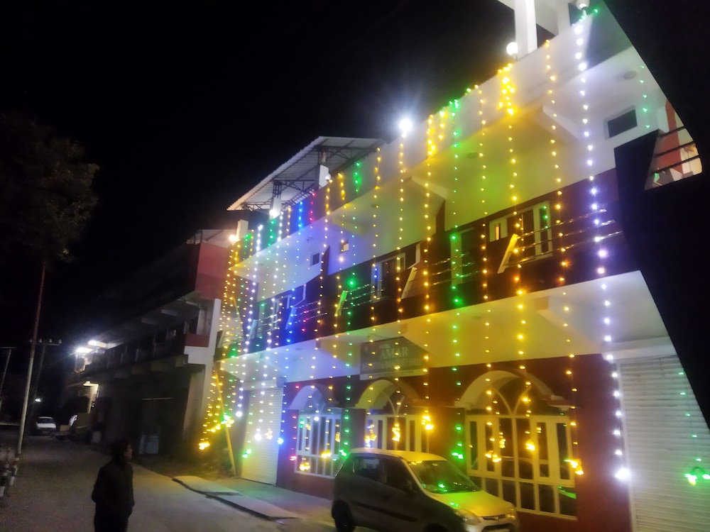 hotel amar mls heights