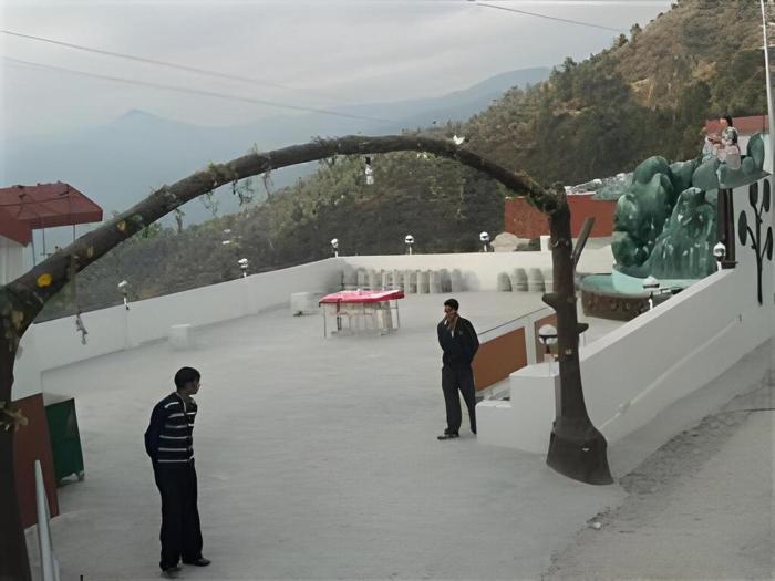 hotel amar mls heights