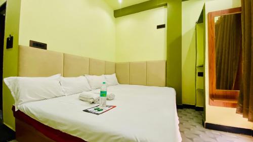 Hotel Manoram,,2 star