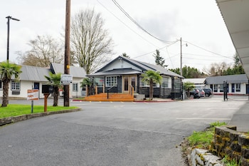Horseshoe Inn,,2 star