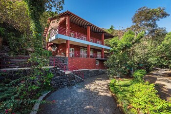 cosmicstays elysium farmhouse