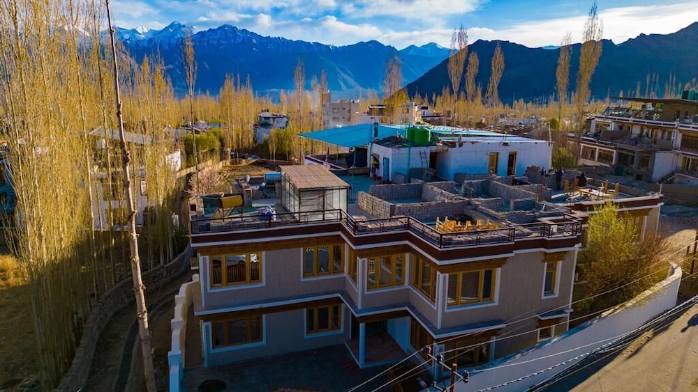 hotel ladakh delight