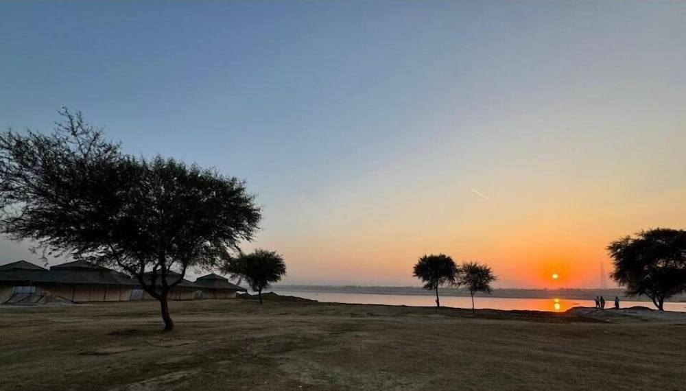 kaila devi hotel camp