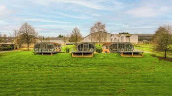 stunning ecoretreat pods in old chalford