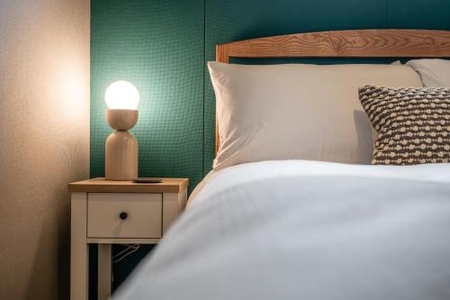 stunning ecoretreat pods in old chalford