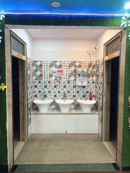 narayan marriage hall and resort