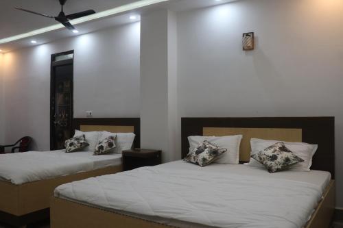 Narayan Marriage Hall And Resort,,2 star