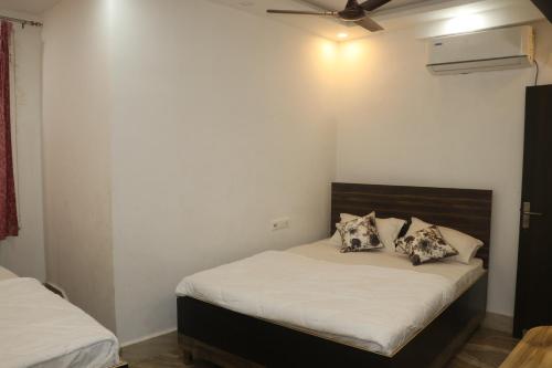 Narayan Marriage Hall And Resort,,2 star