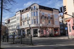 corner house