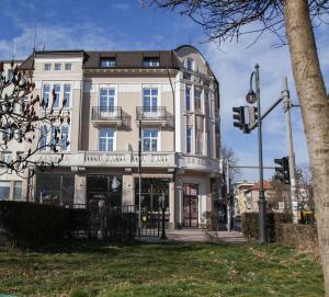 corner house