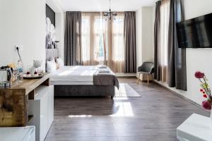 corner house
